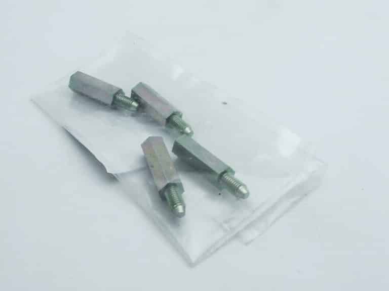 03186 – 4 ENTRETOISES HEXA H23 M5