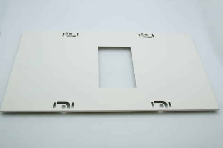 03251 – Plastron pour INS-INV250 vertical fixe, commande maneton, L = 250 mm