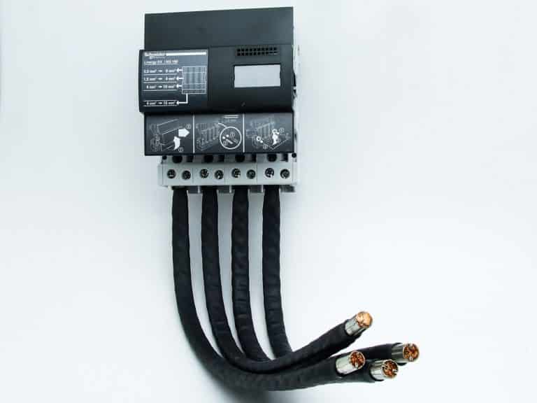 04046 – Linergy DX – répartiteur Distribloc – 160 A + connexions