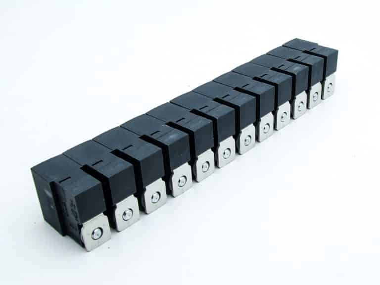 04152 – 12 bornes 16 mm² pour jeu de barres Powerclip