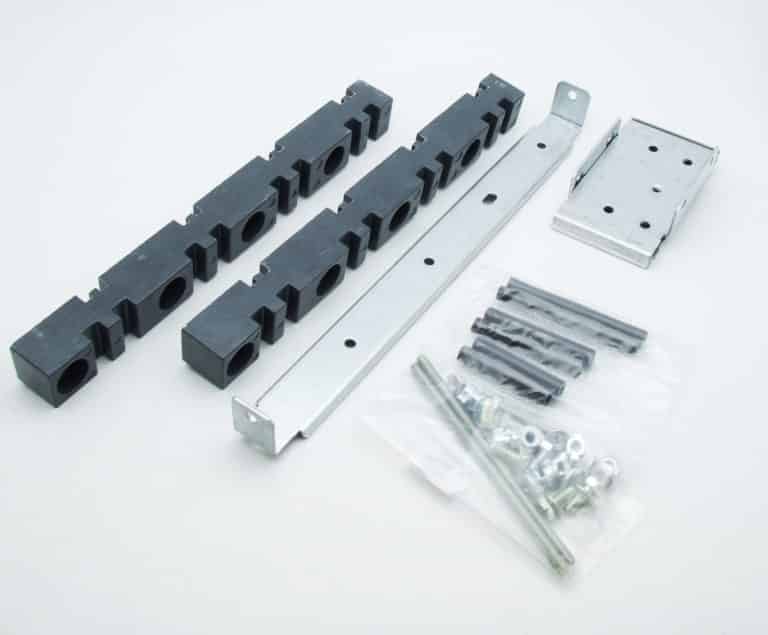 04664 – Support jeu de barres horizontal barre 5/10 mm
