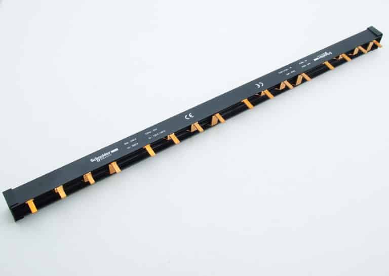 14814 – Multi9 – peigne – 4P – 63A – 24 modules – 16x27mm