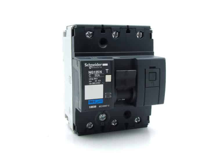 18638 – Multi9 NG125N – disjoncteur modulaire – 3P – 50A – courbe C