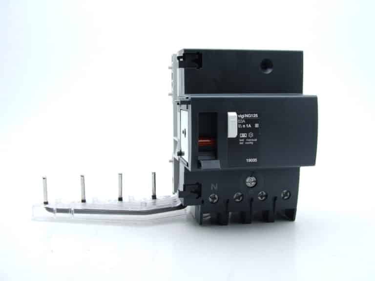 19035 – NG125 Vigi NG125 – bloc différentiel – 63A – 4P – 230..415V – 1000mA S