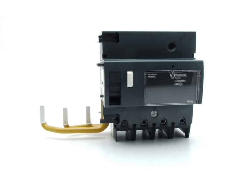 19039 – NG125 Vigi NG125 – bloc différentiel – 125A – 3P – 230..415V – 30mA