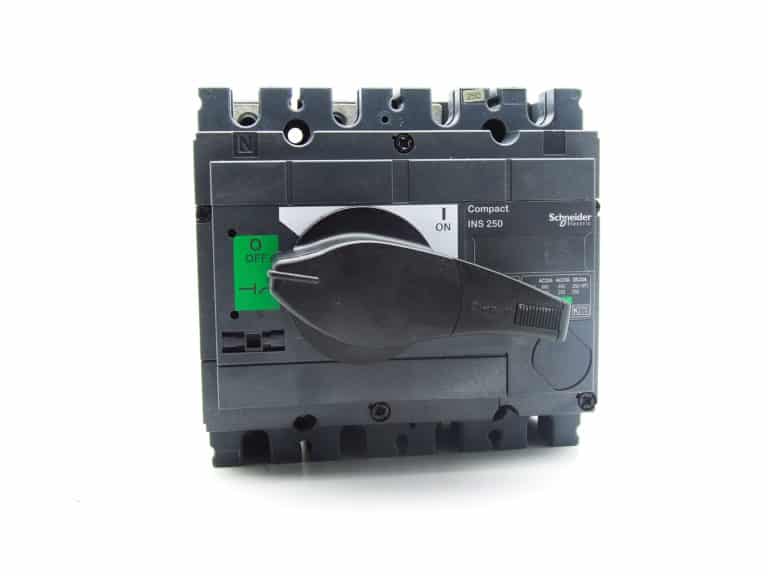 31107 – interrupteursectionneur Interpact INS250 4P 250 A