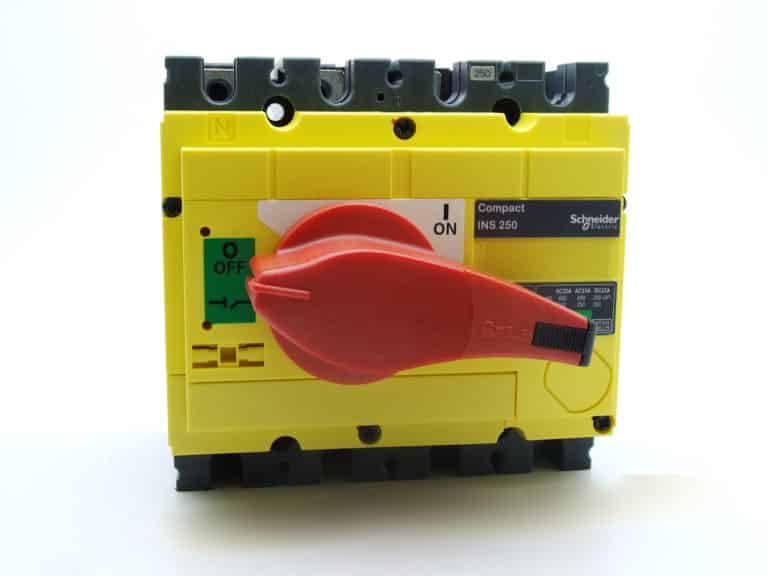 31127 – interrupteursectionneur Interpact INS250 4P 250 A