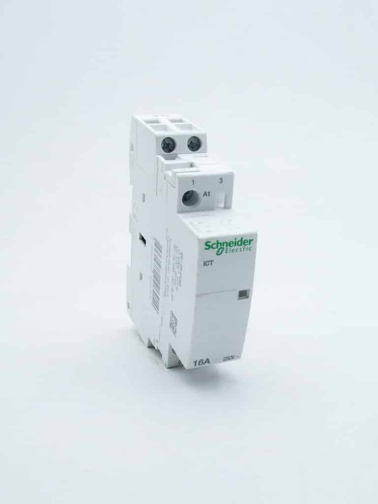 A9C22012 – Acti9, iCT contacteur 16A 2NO 12VCA 50Hz