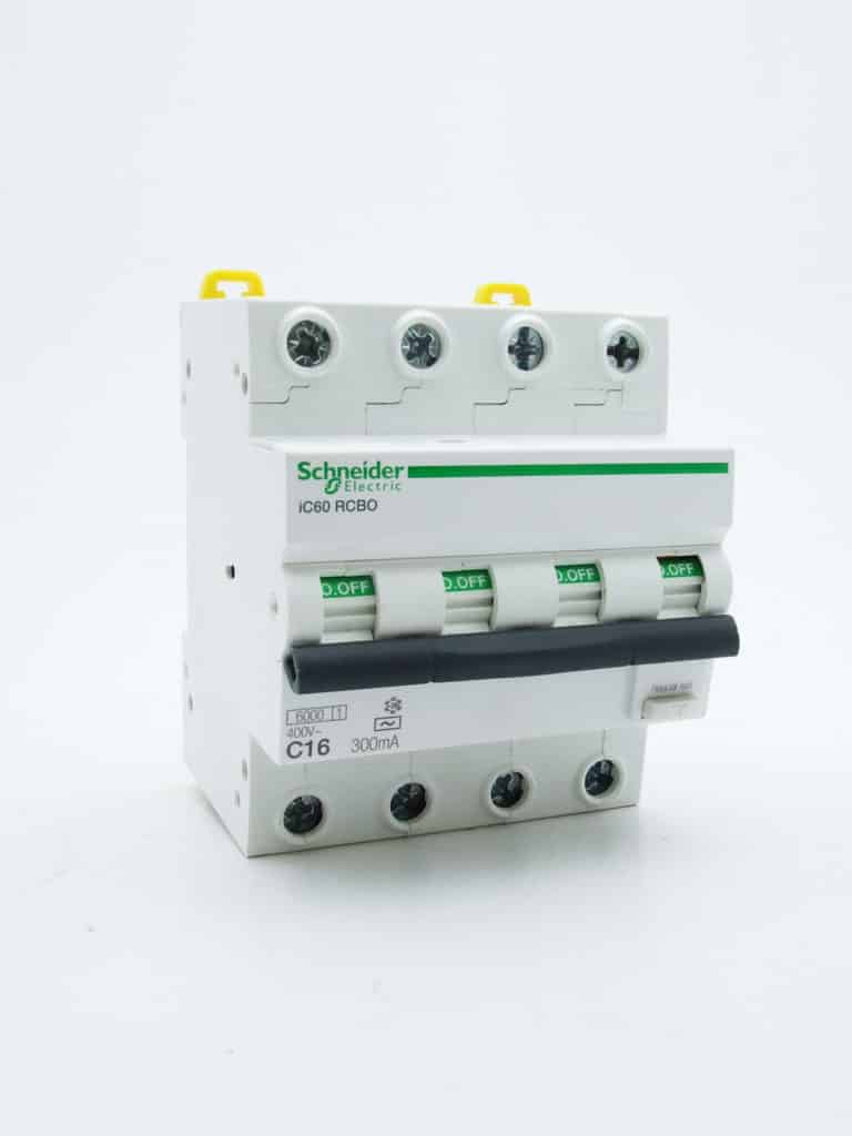 A9D55416 – Act9 iC60 RCBO – disjoncteur differentiel – 4P – 16A – 300mA – C – 6kA – type AC