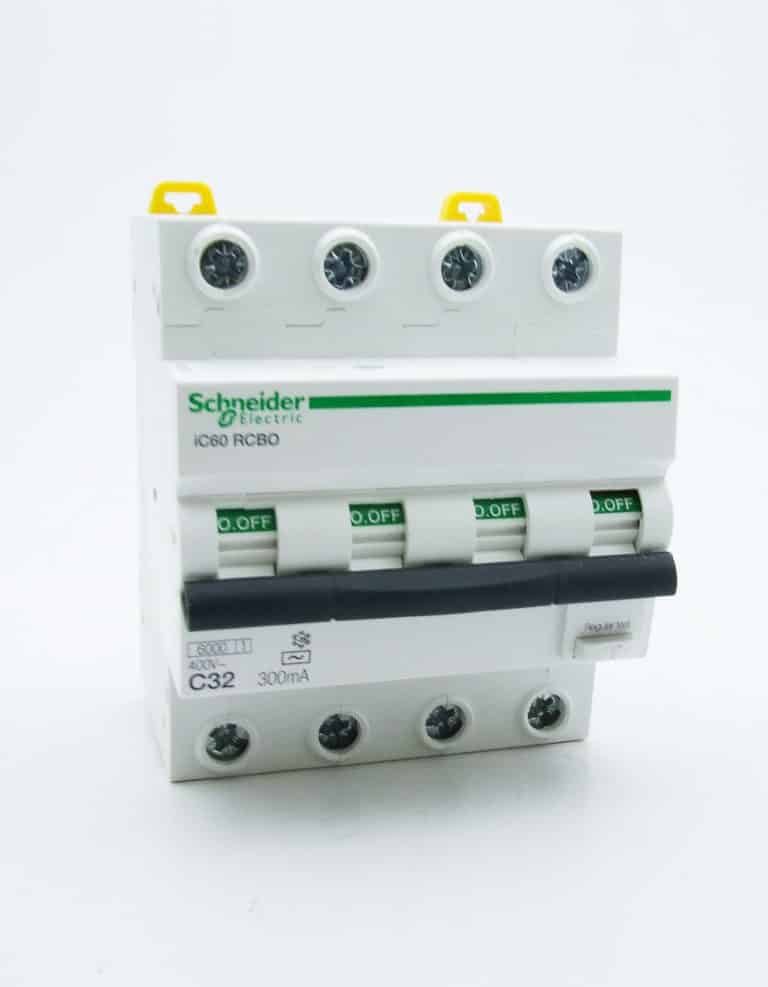 A9D55432 – Act9 iC60 RCBO – disjoncteur differentiel – 4P – 32A – 300mA – C – 6kA – type AC
