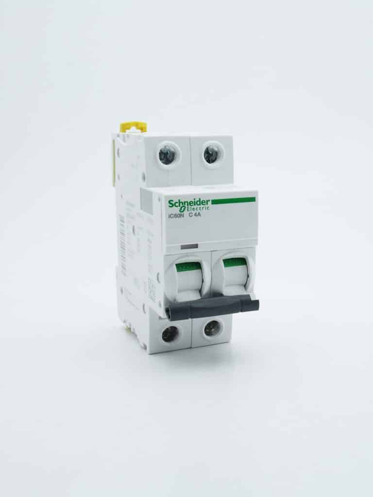 A9F74204 – Acti9, iC60N disjoncteur 2P 4A courbe C
