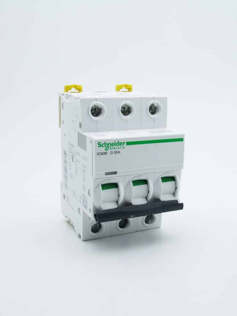 A9F75320 – Acti9, iC60N disjoncteur 3P 20A courbe D