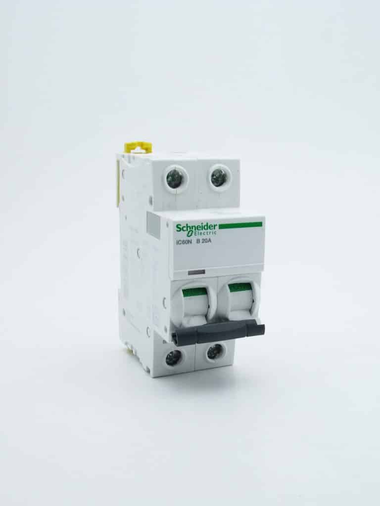 A9F76220 – Acti9, iC60N disjoncteur 2P 20A courbe B