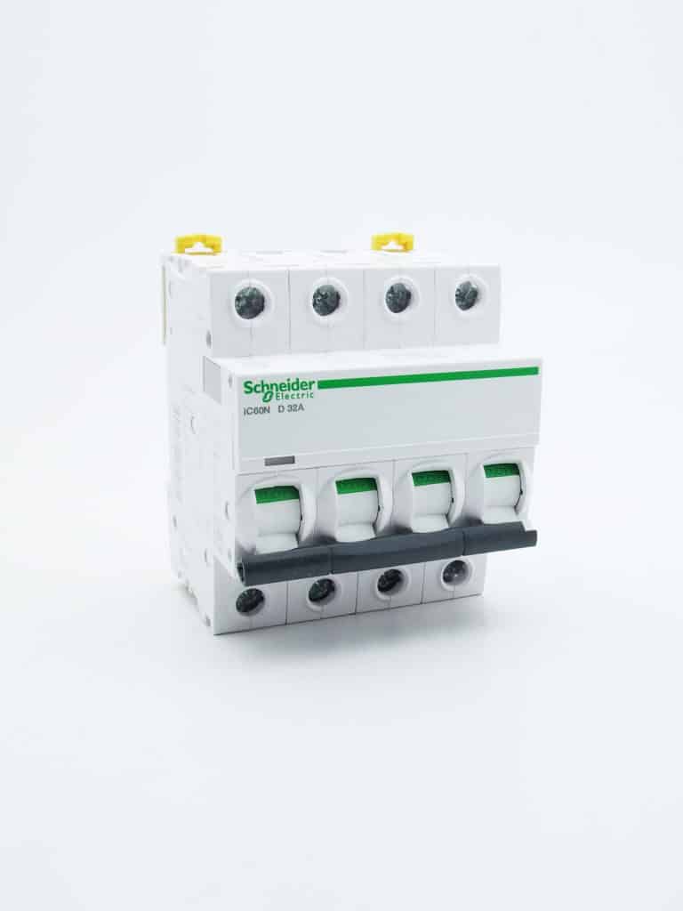 A9F76432 – Acti9, iC60N disjoncteur 4P 32A courbe B