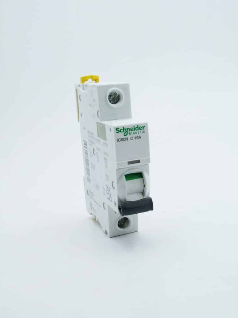 A9F77116 – Acti9, iC60N disjoncteur 1P 16A courbe C