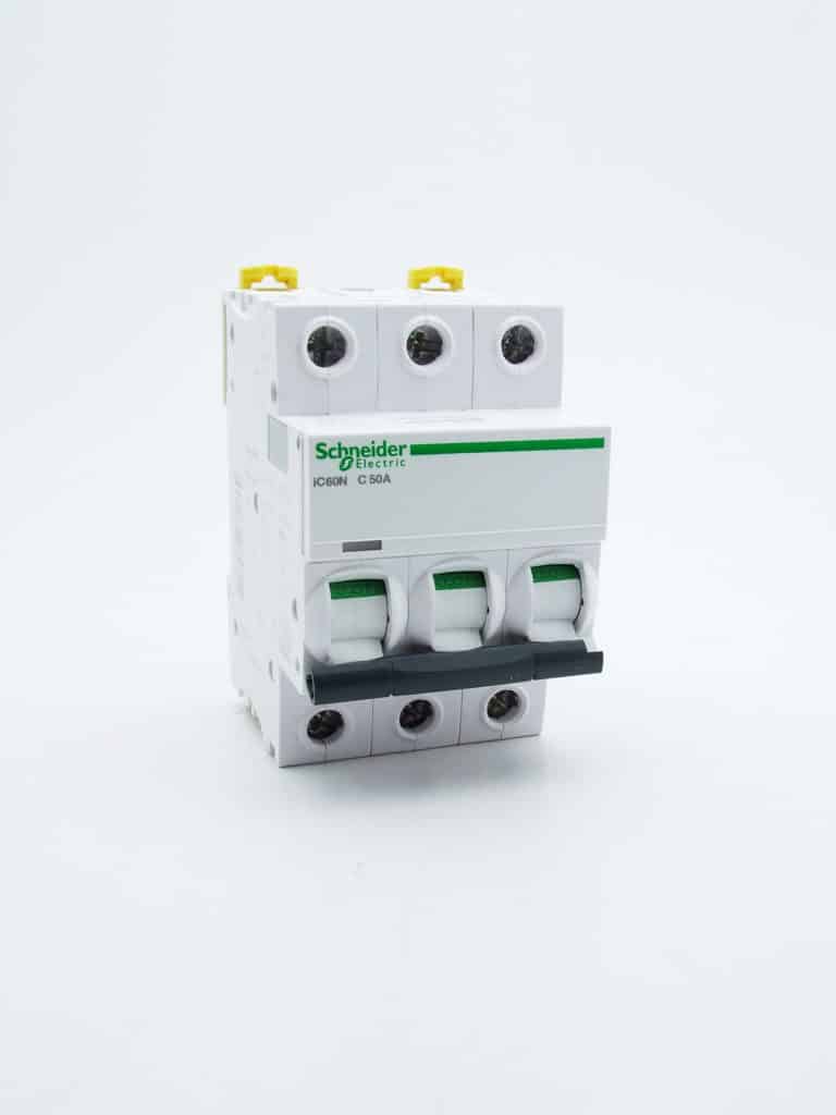 A9F77350 – Acti9, iC60N disjoncteur 3P 50A courbe C