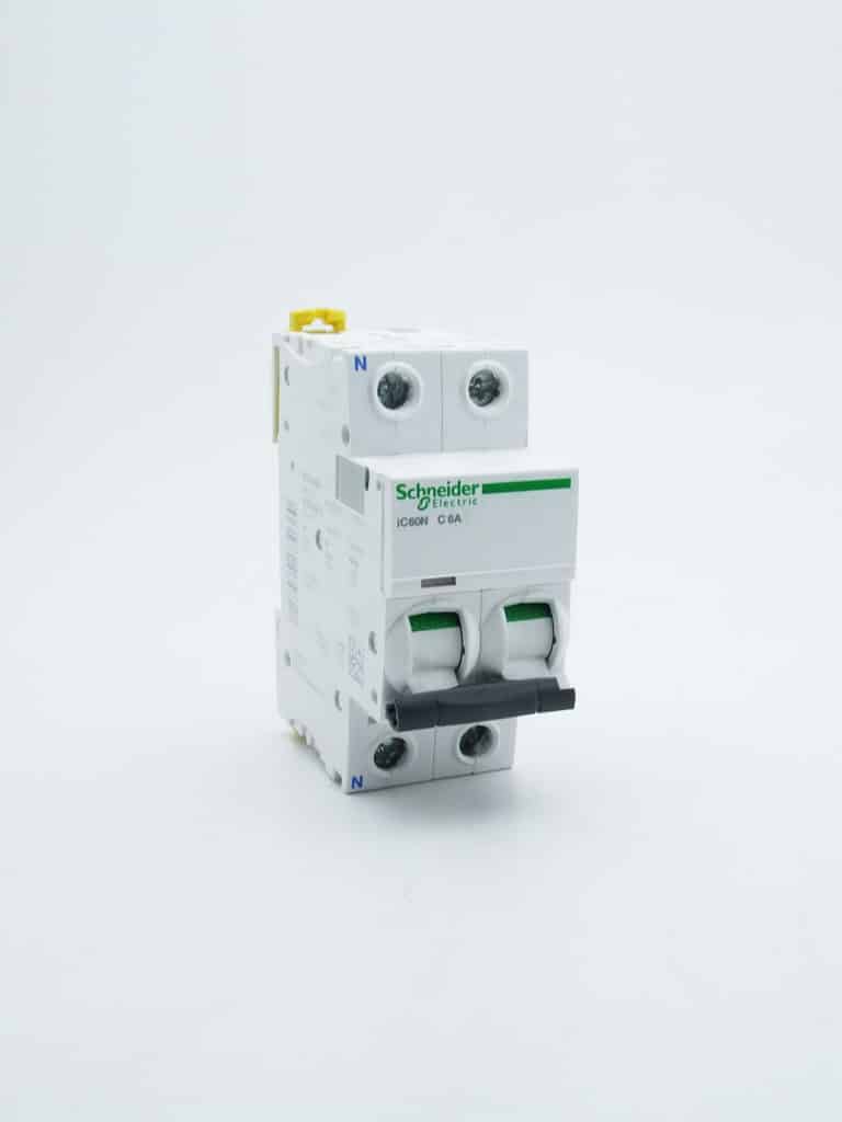 A9F77606 – Acti9, iC60N disjoncteur 1P+N 6A courbe C