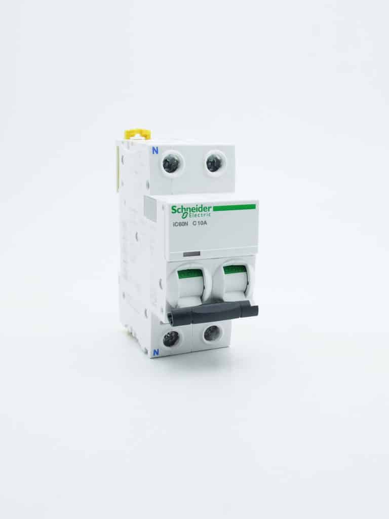 A9F77610 – Acti9, iC60N disjoncteur 1P+N 10A courbe C