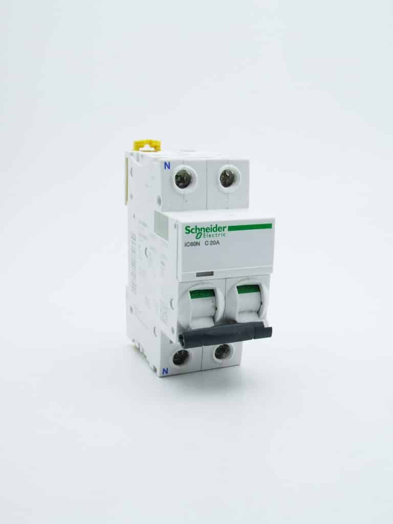 A9F77620 – Acti9, iC60N disjoncteur 1P+N 20A courbe C