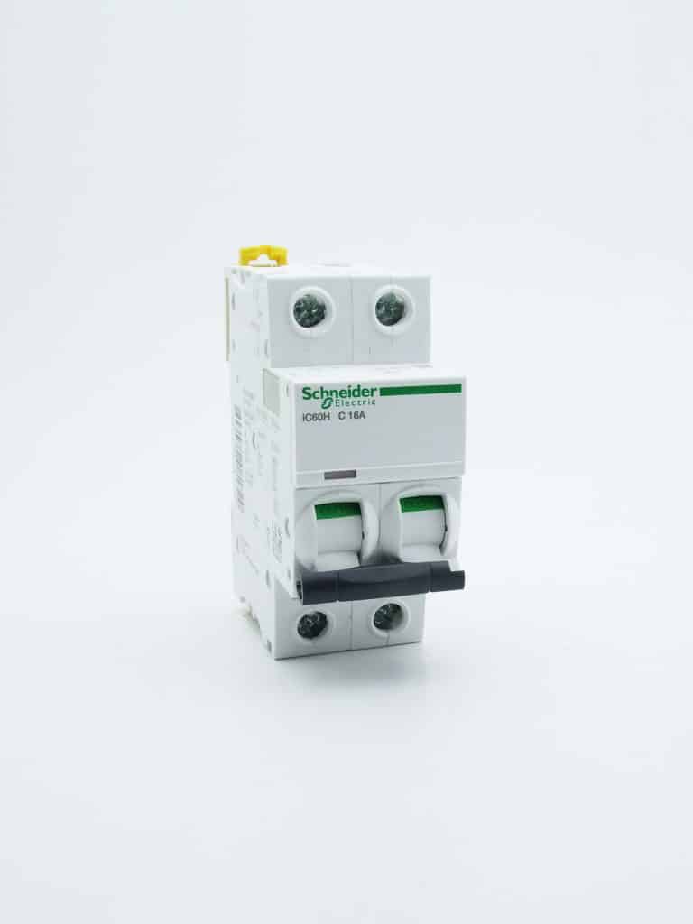 A9F87216 – Acti9, iC60H disjoncteur 2P 16A courbe C