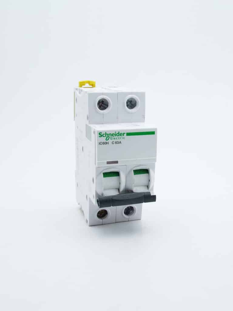 A9F87263 – Acti9, iC60H disjoncteur 2P 63A courbe C