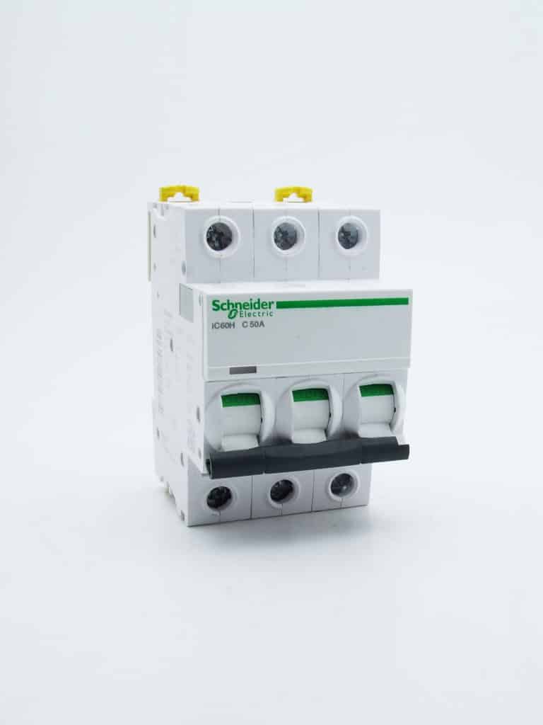A9F87350 – Acti9, iC60H disjoncteur 3P 50A courbe C