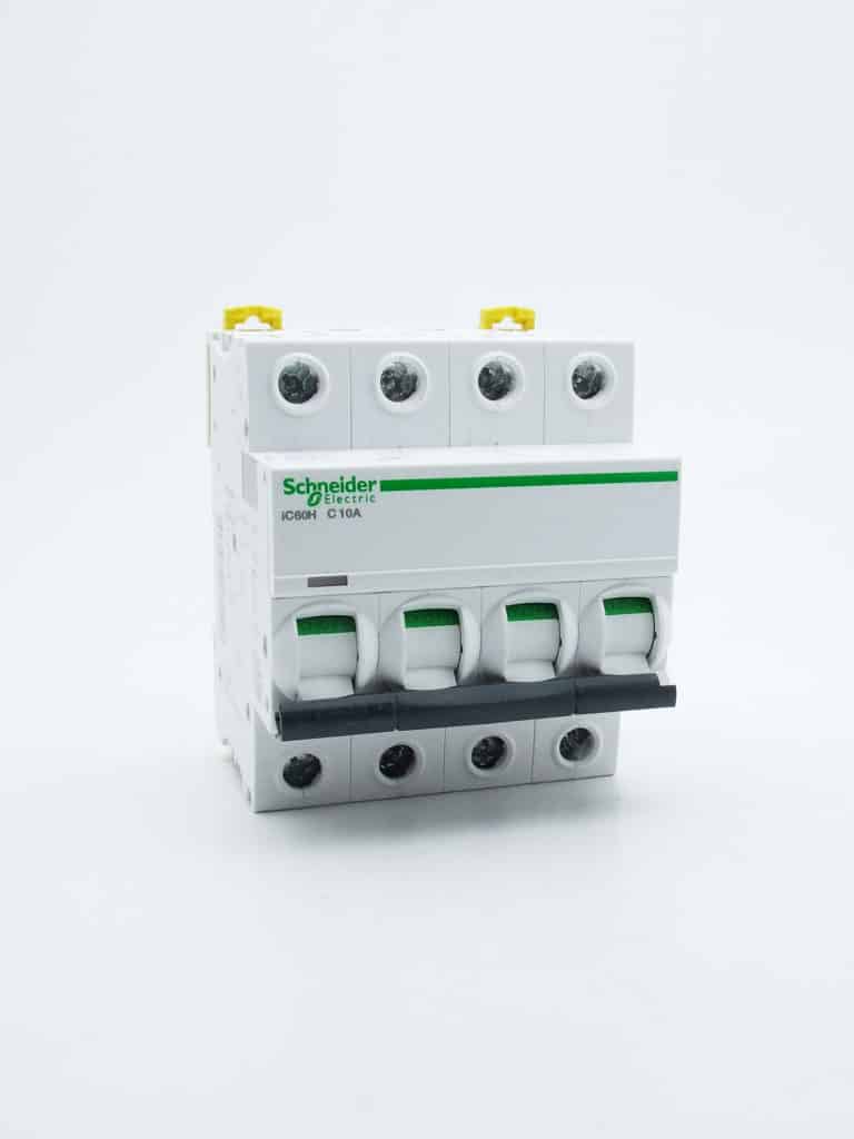 A9F87410 – Acti9, iC60H disjoncteur 4P 10A courbe C