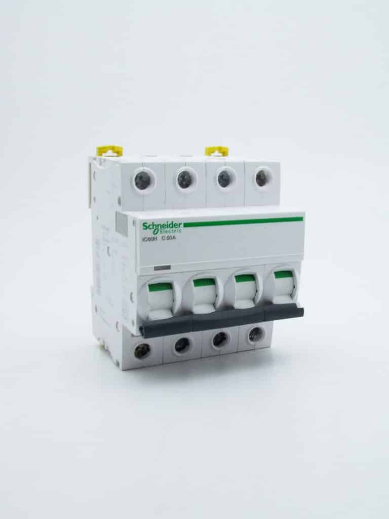 A9F87450 – Acti9, iC60H disjoncteur 4P 50A courbe C