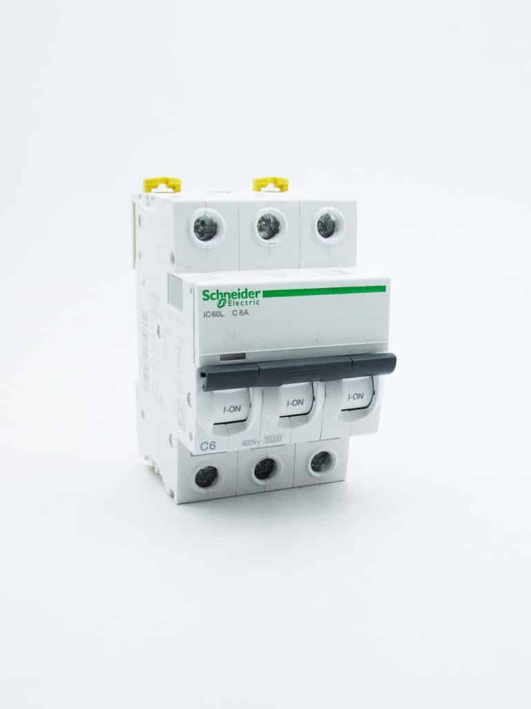 A9F94306 – Acti9, iC60L disjoncteur 3P 6A courbe C