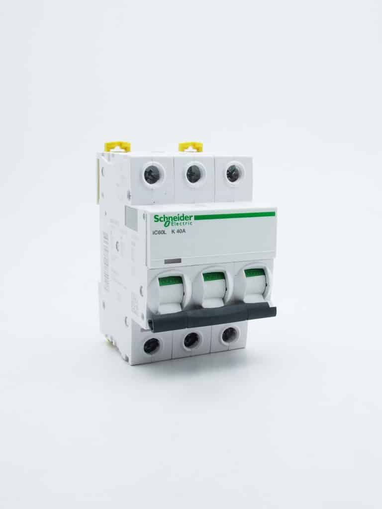A9F95340 – Acti9, iC60L disjoncteur 3P 40A courbe K