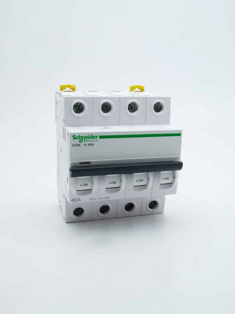 A9F95440 – Acti9, iC60L disjoncteur 4P 40A courbe K