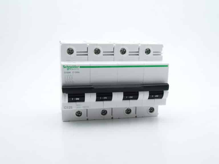 A9N18481 – Disjoncteur C120H 4P 125 A, courbe C, 15 kA
