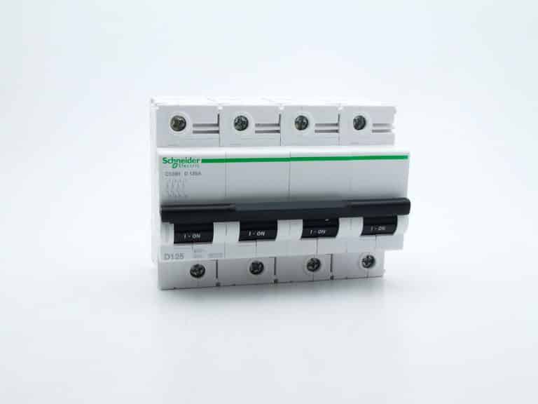 A9N18525 – Disjoncteur C120H 4P 125 A, courbe D, 15 kA