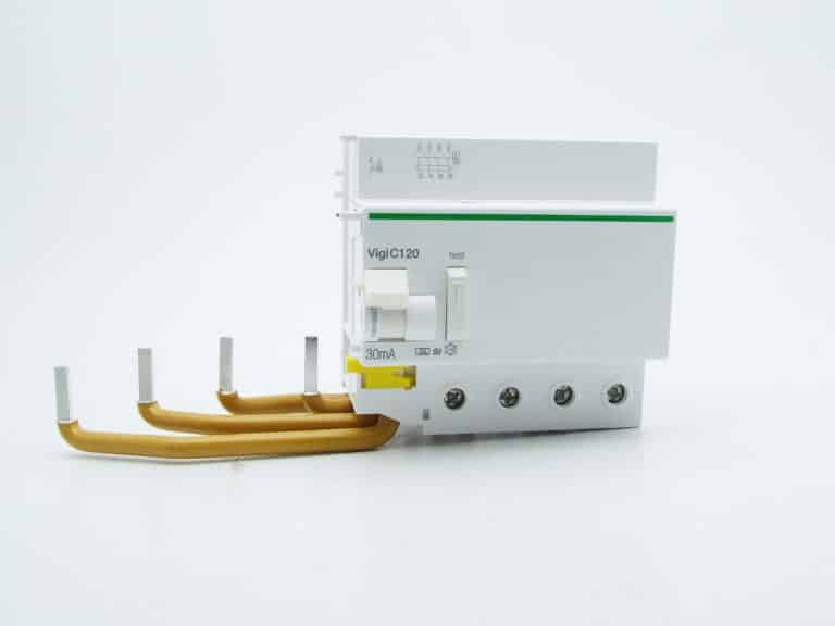 A9N18554 – Acti9 iC120 Vigi C120 si – bloc différentiel – 4P – 30mA – type A – sélectif