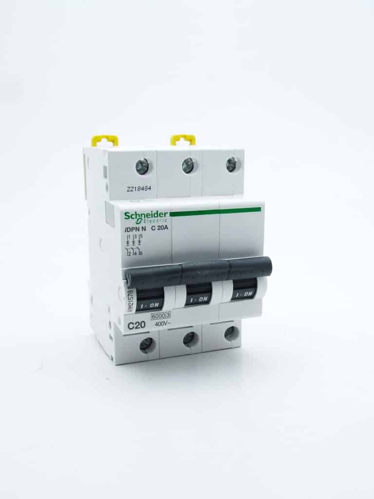 A9N21046 – Prodis DT40 – disjoncteur – 3P – 20A – courbe C – 6kA