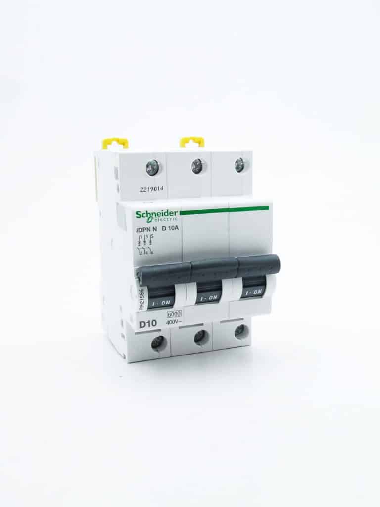 A9N21054 – Prodis DT40 – disjoncteur – 3P – 10A – courbe D – 6kA