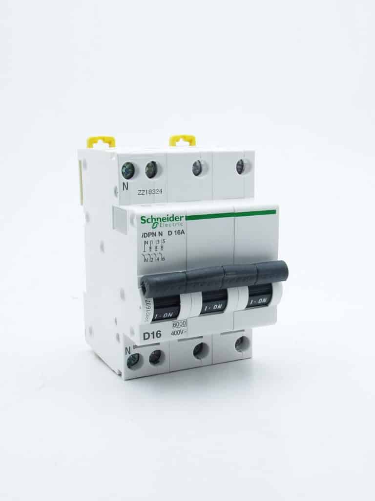 A9N21075 – Prodis DT40 – disjoncteur – 3P+N – 16A – courbe D – 6kA