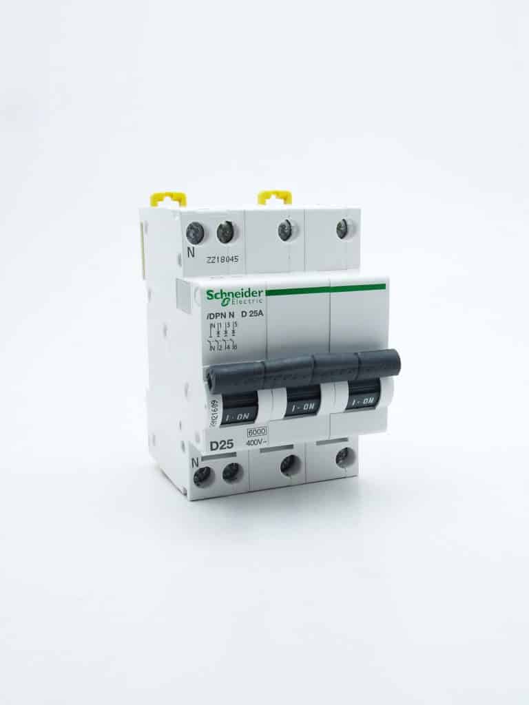 A9N21077 – Prodis DT40 – disjoncteur – 3P+N – 25A – courbe D – 6kA