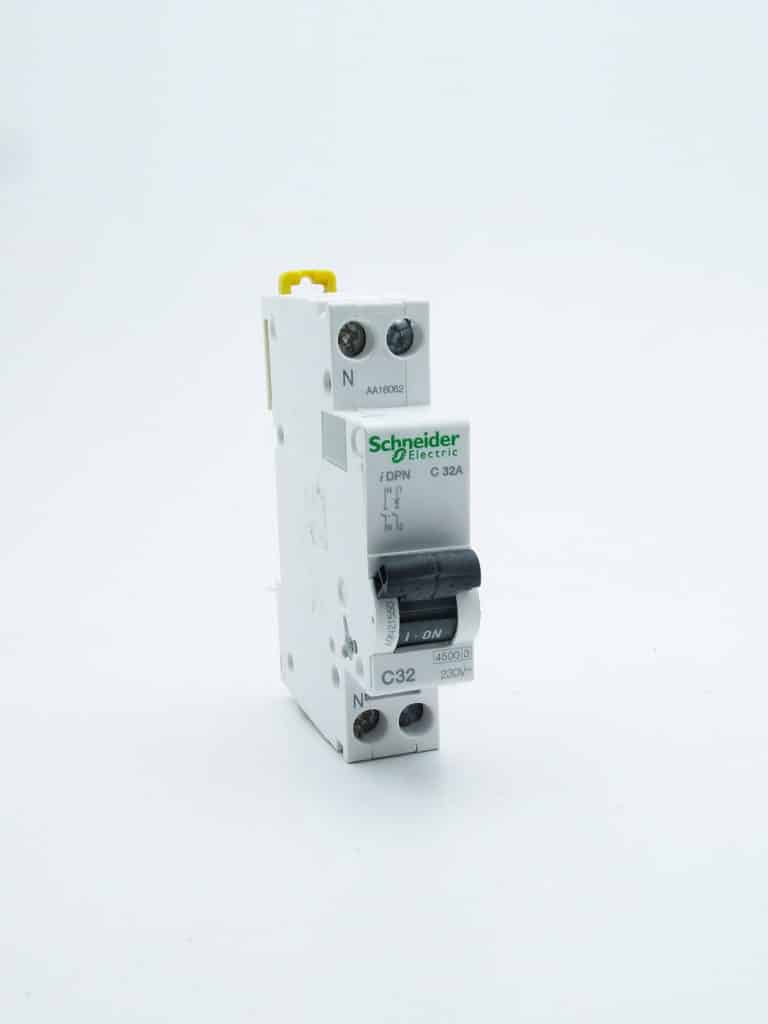A9N21107 – Prodis DT40K- disjoncteur – 1P+N – 32A – courbe C – 4,5 kA