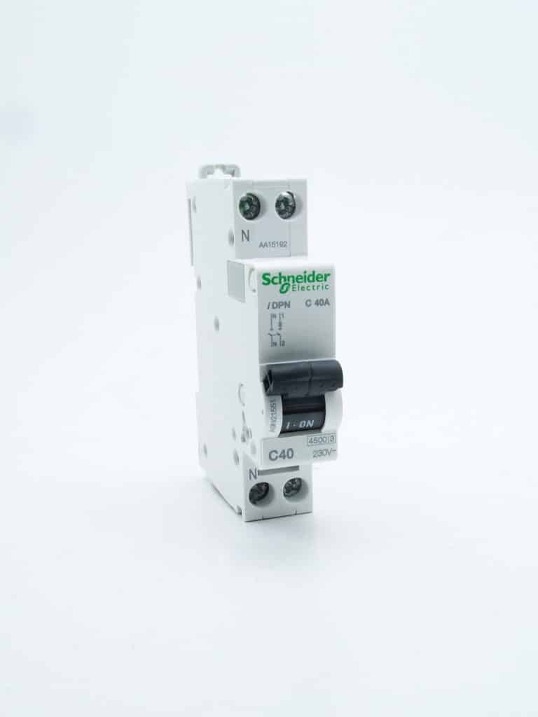A9N21108 – Prodis DT40K- disjoncteur – 1P+N – 40A – courbe C – 4,5 kA