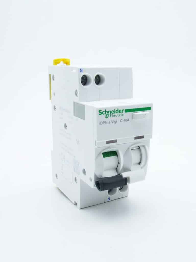 A9N21206 – ProDis DT40 Vigi K – disj. différentiel 4,5kA 1P+N courbe C 40A – type AC 30mA
