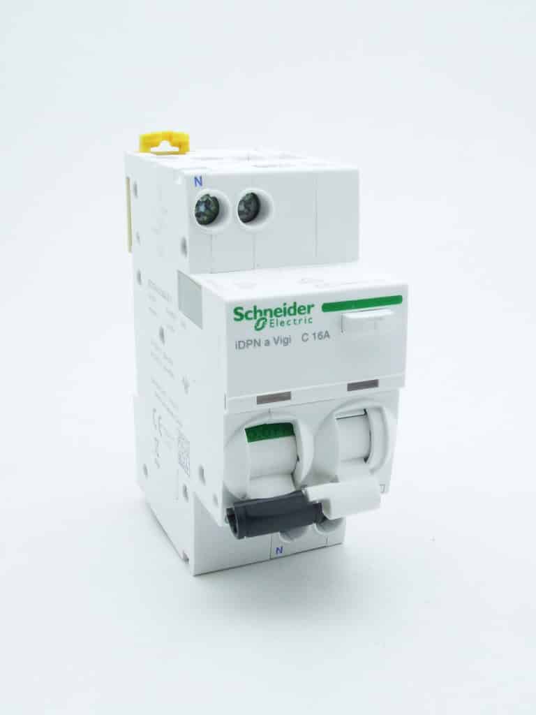 A9N21208 – ProDis DT40 Vigi K – disj. différentiel 4,5kA 1P+N courbe C 16A – type AC 300mA