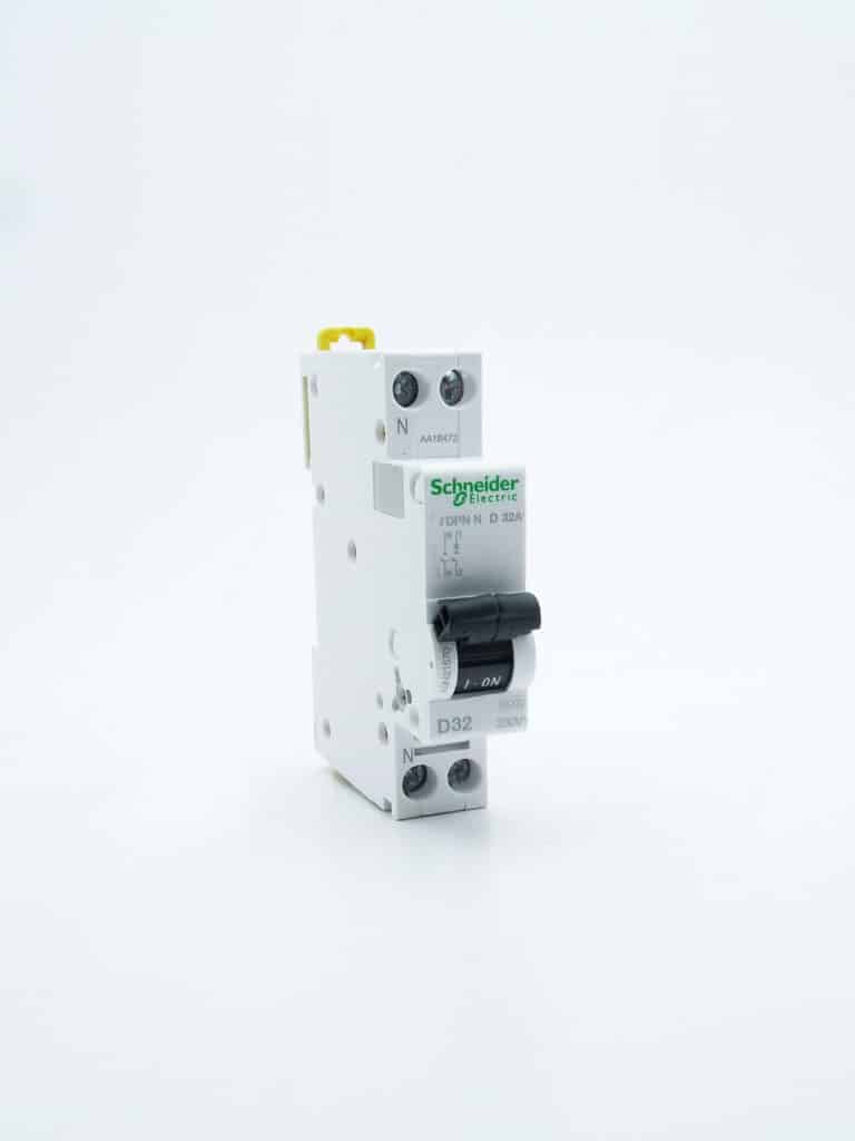 A9N21379 – Prodis DT40N – disjoncteur – 1P+N – 32A – courbe D
