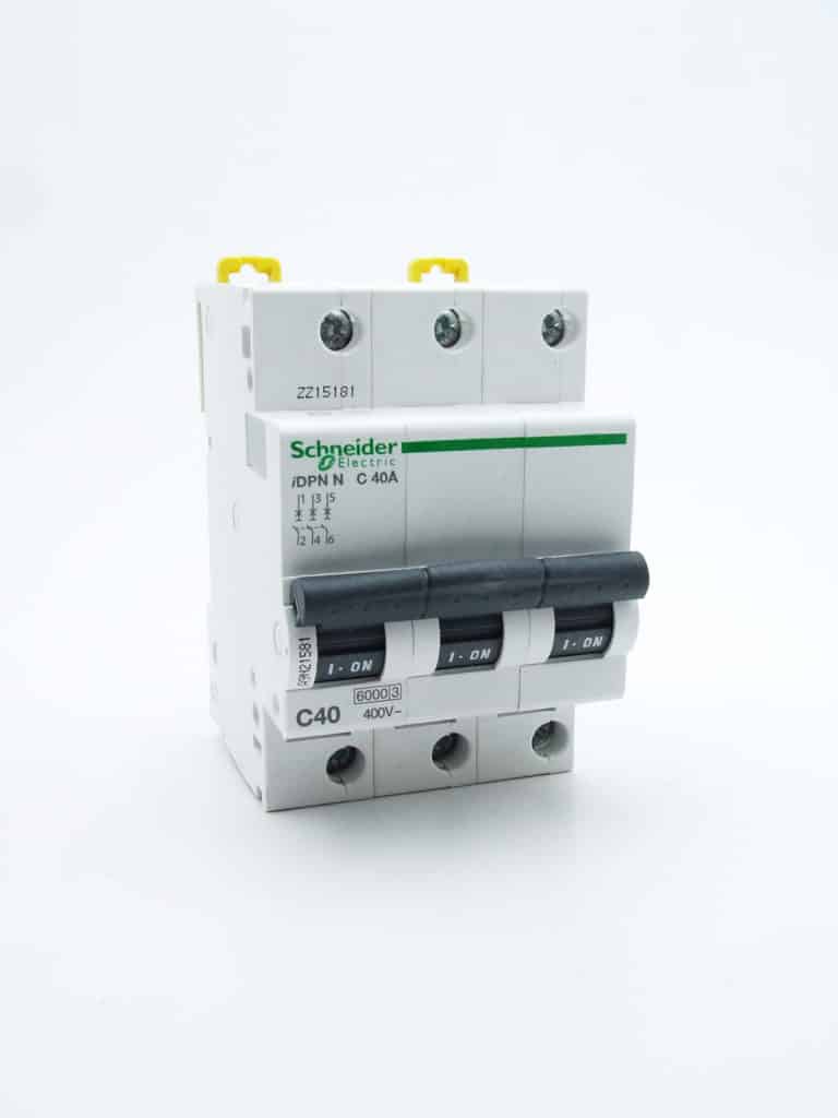 A9N21390 – Prodis DT40N – disjoncteur – 3P – 40A – courbe C – 10kA