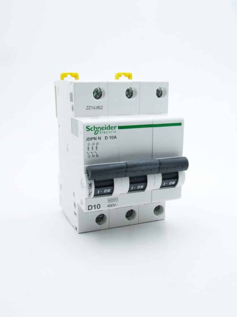 A9N21395 – Prodis DT40N – disjoncteur – 3P – 10A – courbe D – 10kA