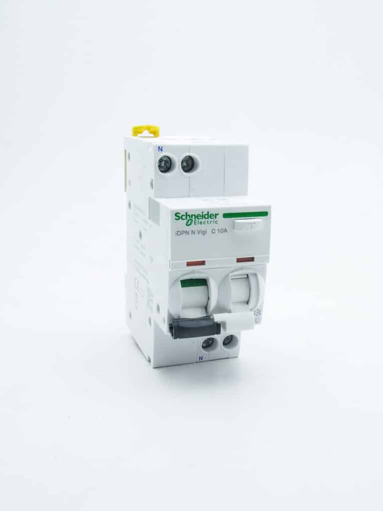 A9N21440 – ProDis DT40 Vigi disjoncteur différentiel 1P+N 10A, type Asi, 30mA courbe C, 6kA