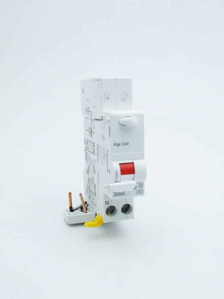 A9N21456 – ProDis Vigi DT40 si – bloc différentiel 1P+N 40A 30mA instantané type A 230Vca