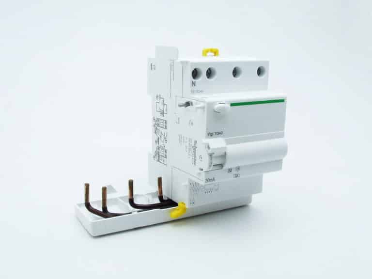 A9N21494 – ProDis vigi TG40 si – bloc différentiel – 3P+N 25A 30mA instanta type A 400-415V
