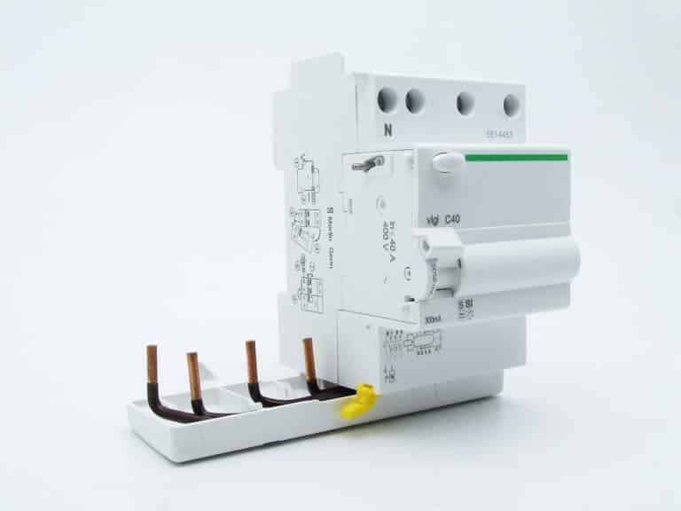 A9N21499 – ProDis Vigi TG40 si – bloc différentiel 3P+N 40A 300mA sélectif type A 230-415V