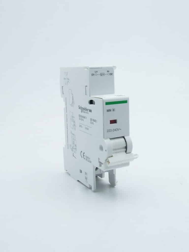 A9N26963 – Déclencheur à minimum de tension retardé MNS 230VCA 3A 415VCA – 6A 240VCA